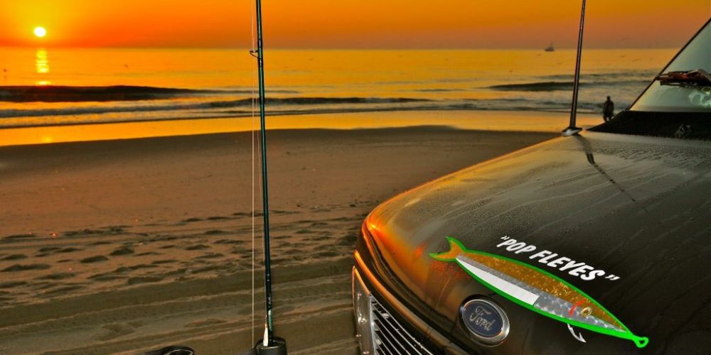 Bob Popovics is a legend in Fly Fishing and this is his first appearance in tail fly fishing magazine, the only fly fishing magazine dedicated to saltwater fly fishing. Photo 1