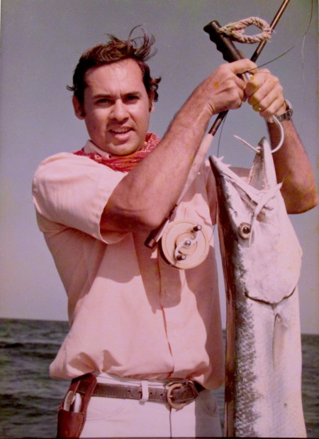 Saltwater fly fishing - Tail Fly fishing Magazine Consulting Editor Chico Fernandez fly fishing for Barracuda