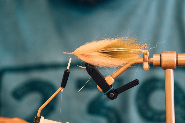 saltwater fly fishing - fly tying