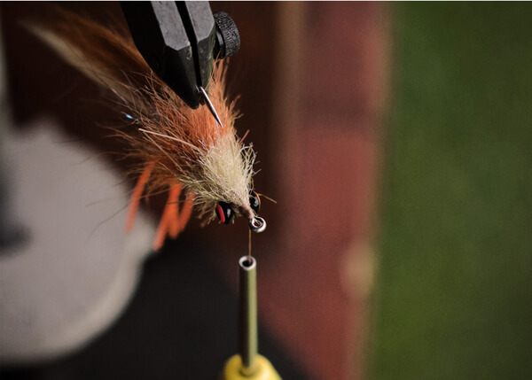 fly tying in tail fly fishing magazine - the voice of saltwater fly fishing - fly tying for saltwater flies