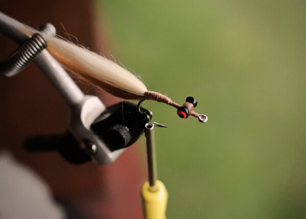 fly tying in tail fly fishing magazine - the voice of saltwater fly fishing - fly tying for saltwater flies